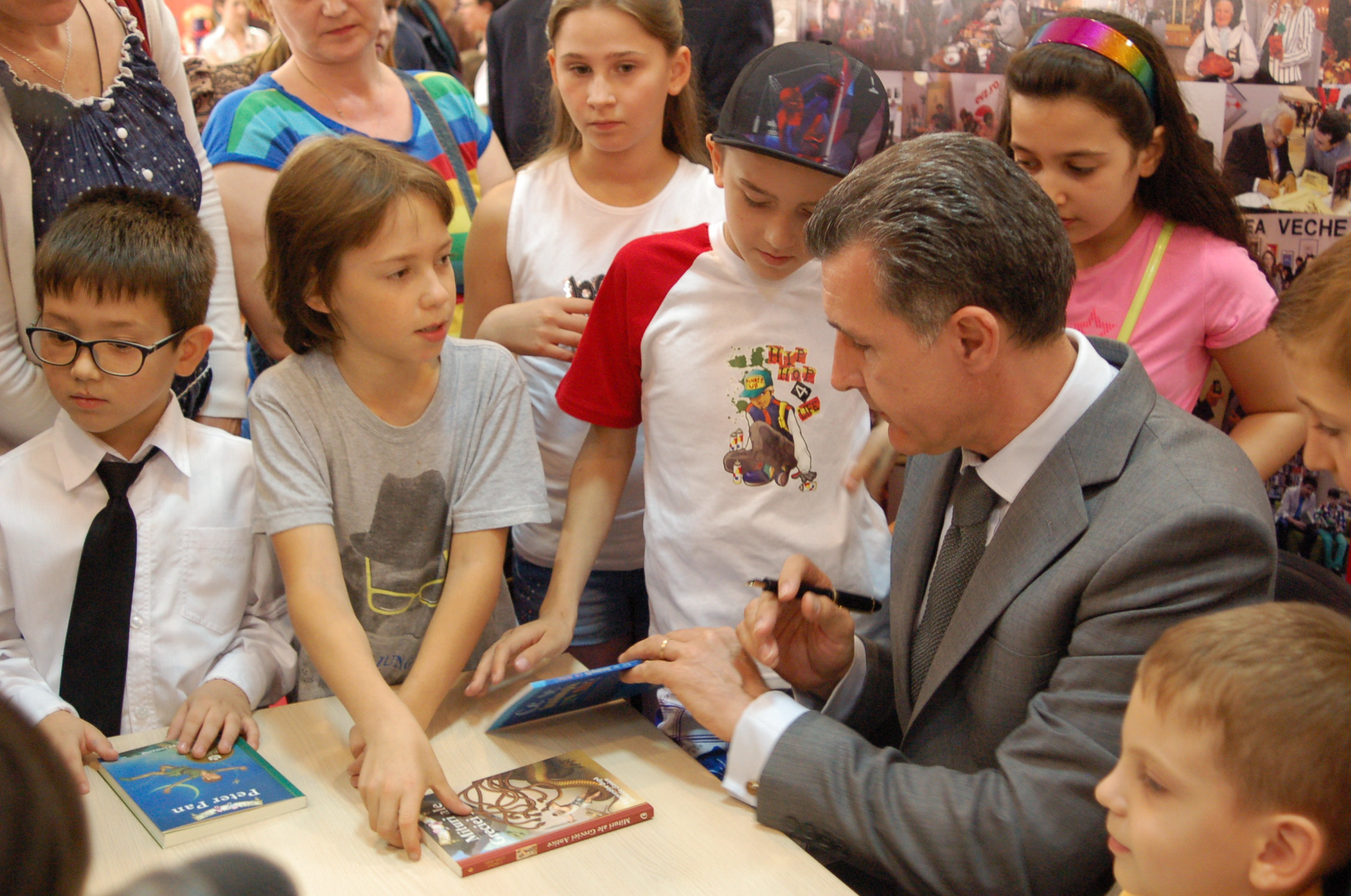 Lectura, promovata de Casa Regala