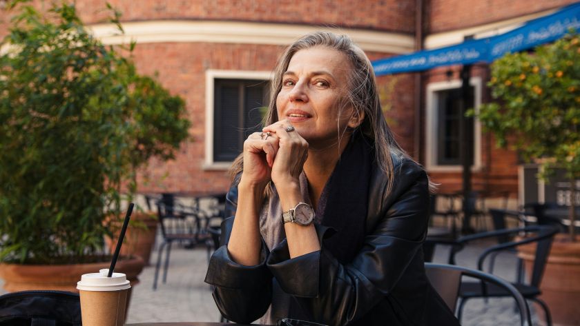 Articol despre menopauză ca etapă firească și naturală în viața femeii