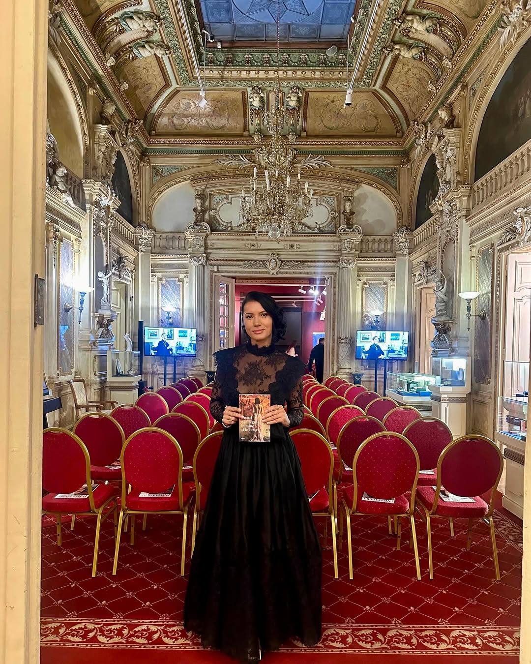 Petronela Rotar – interviu despre jurnal, poezie și reconstrucție emoțională pentru rubrica #StillWriting