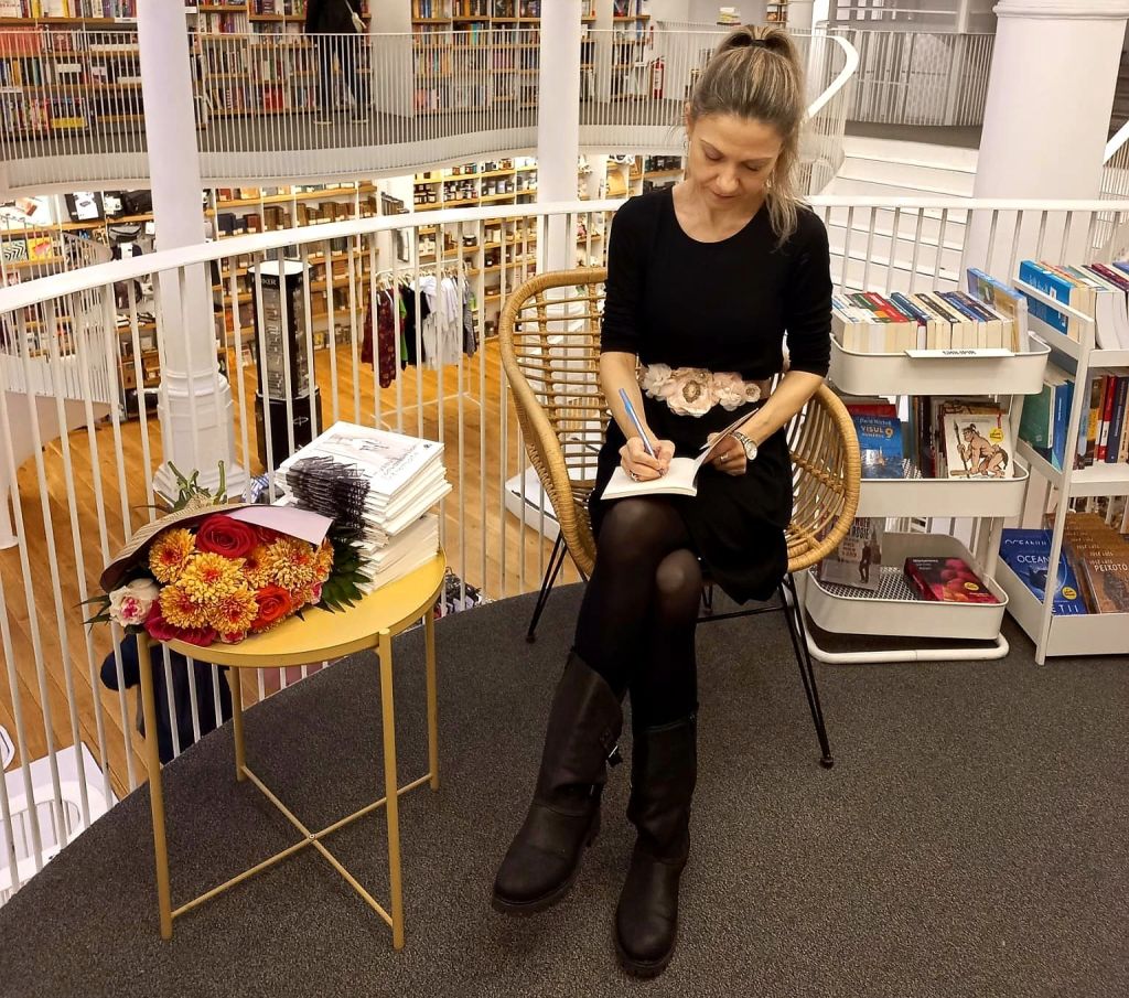 Anda Docea în cadrul interviului despre scris din rubrica Still Writing