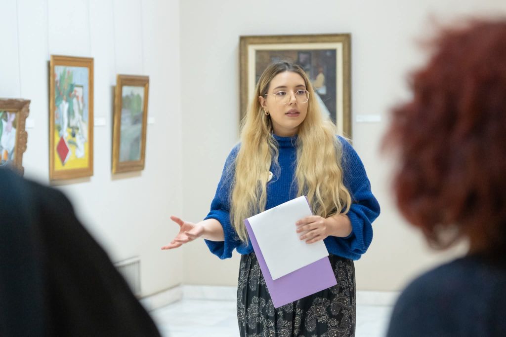 Roxana Diochețanu vorbește în #StillWriting despre relația dintre jurnal, desen și activitatea ei din zona artei contemporane