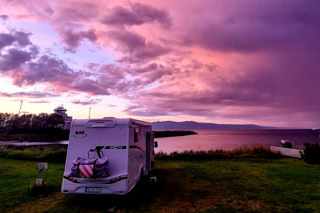 autorulotă pe malul mării longevitate