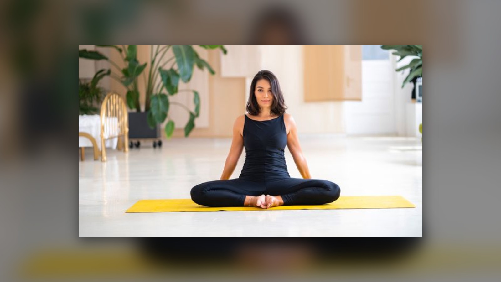 Lidia Dumitru, instructor de yoga, autoarea articolului despre yoga și longevitate